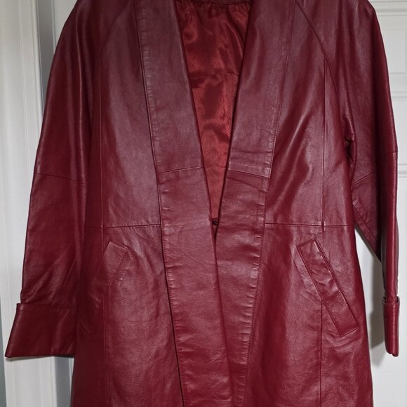 Phase Two Red Leather Ladies Long Coat - Picture 4 of 10